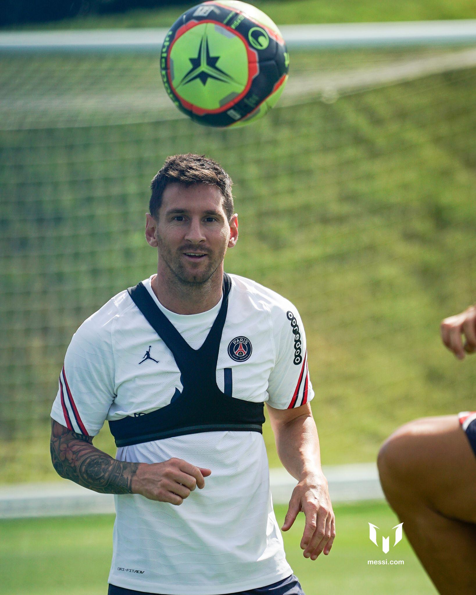 LEO FEATURES IN PSG SQUAD FOR FIRST TIME